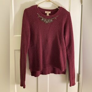 Maroon sweater